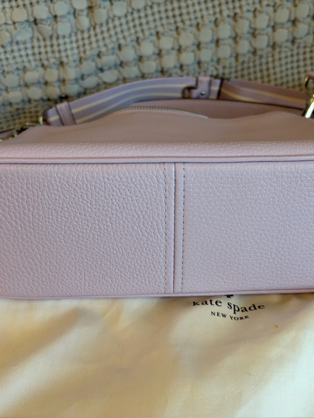 EUC Kate Spade Emma shoulder/crossbody in Lavender. - Picture 5 of 5